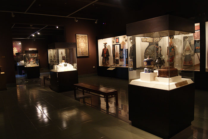 musée national histoire vietnam exposition